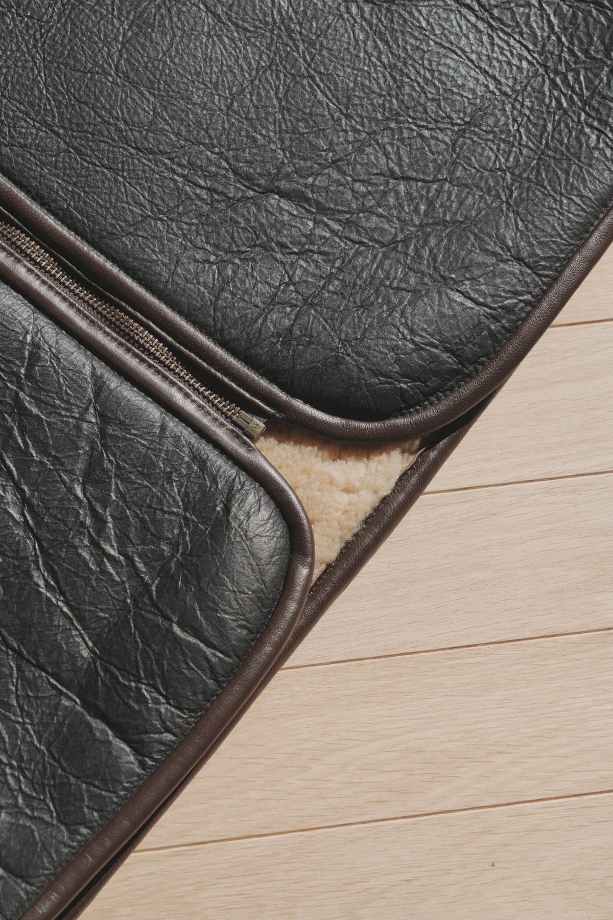 Gurank "Sheepskin Reversible Vest"