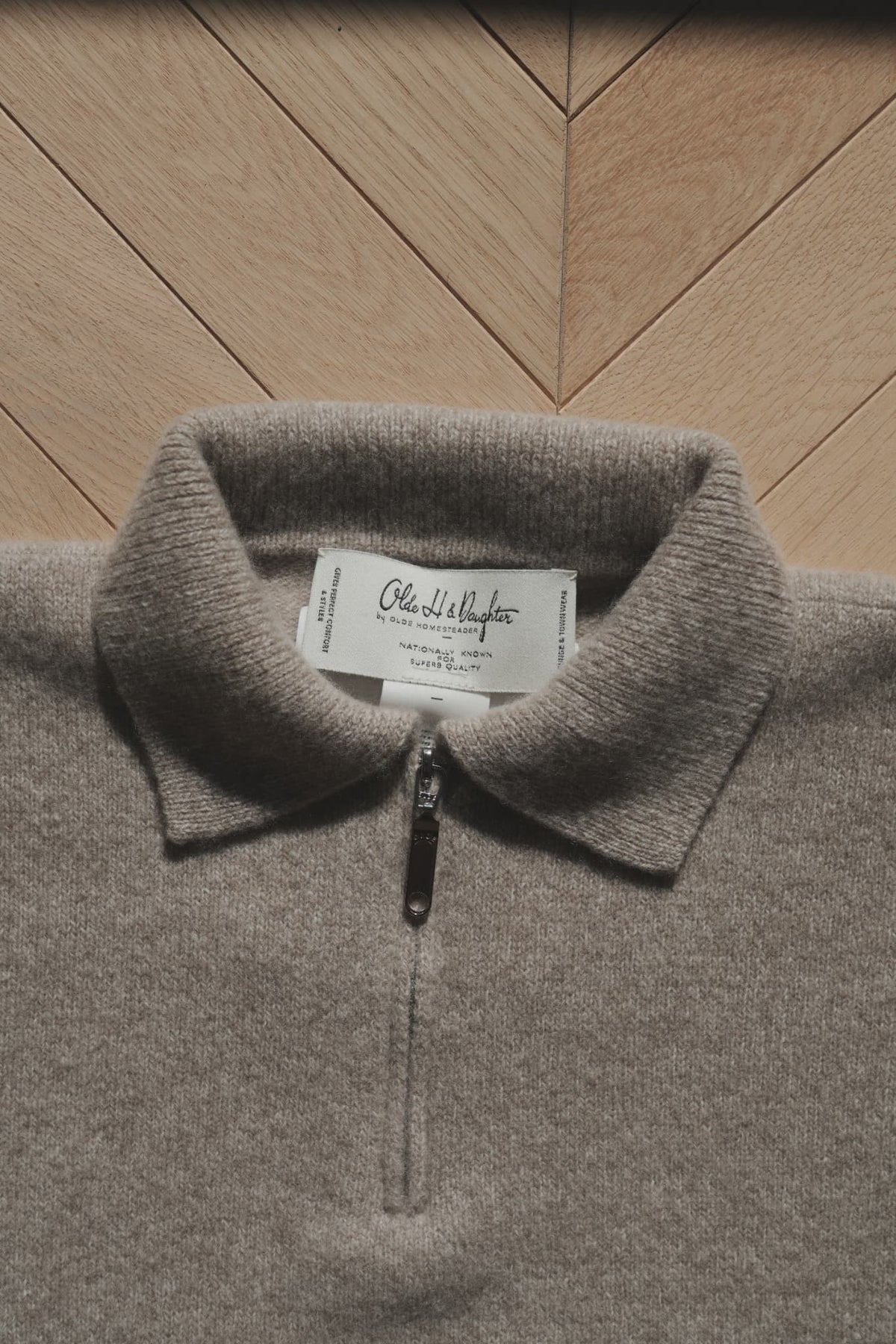 OLDE H & DAUGHTER "WOOL CASHMERE HALF ZIP P/O" [STONE]