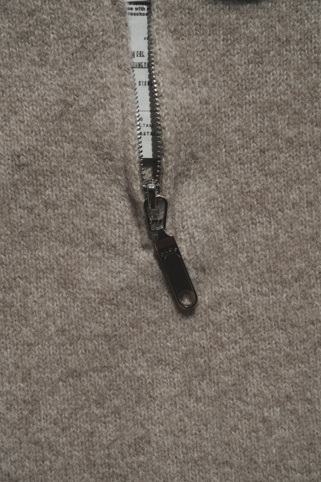 OLDE H & DAUGHTER "WOOL CASHMERE HALF ZIP P/O" [STONE]