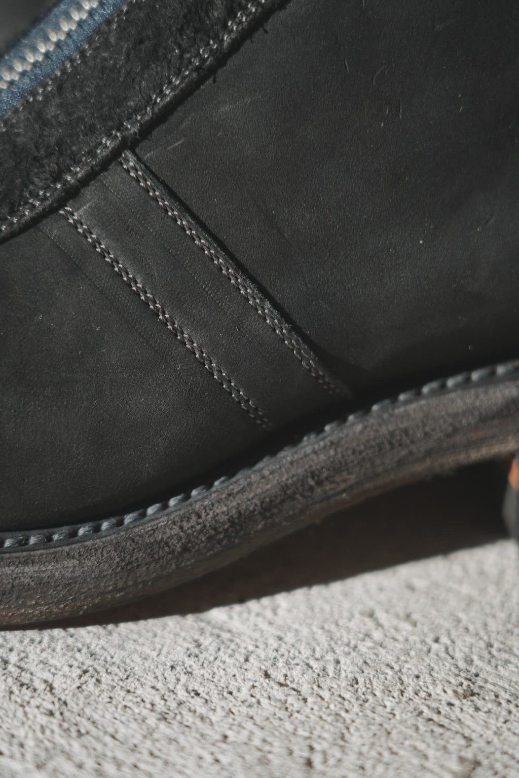 POST PRODUCTION "Box Toe Center Zip" [BLACK]