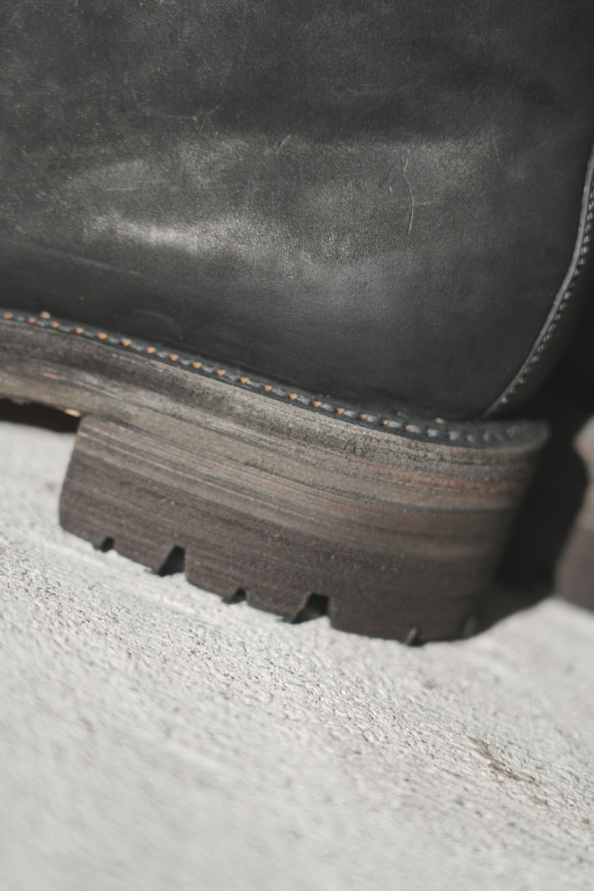 POST PRODUCTION "Box Toe Center Zip" [BLACK]