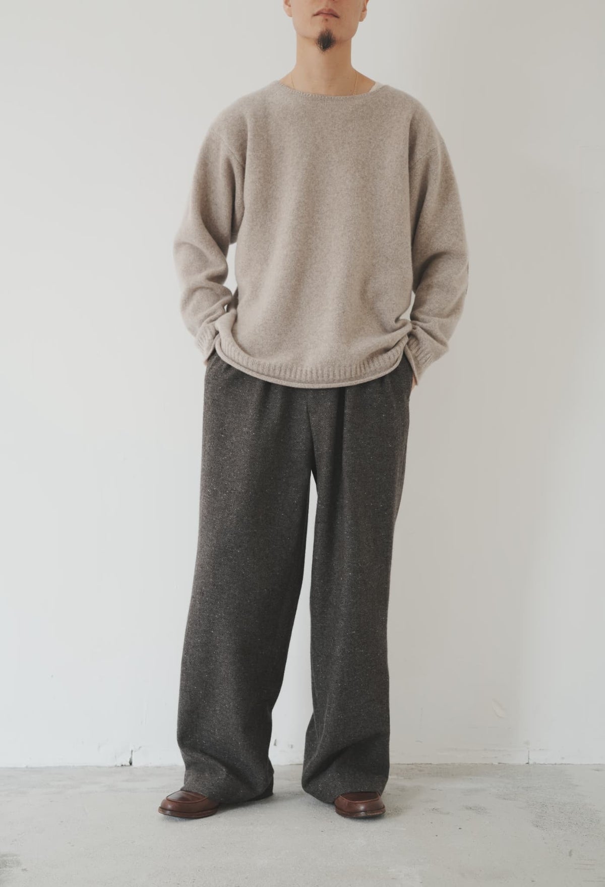OLDE H & DAUGHTER "WOOL CASHMERE BOAT NECK P/O" [STONE]