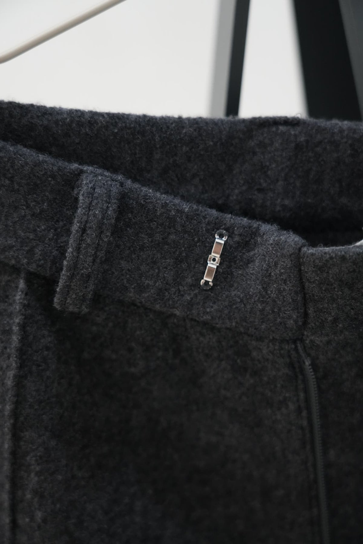 OLDE H & DAUGHTER "BOILED WOOL SLACKS" [CHARCOAL]