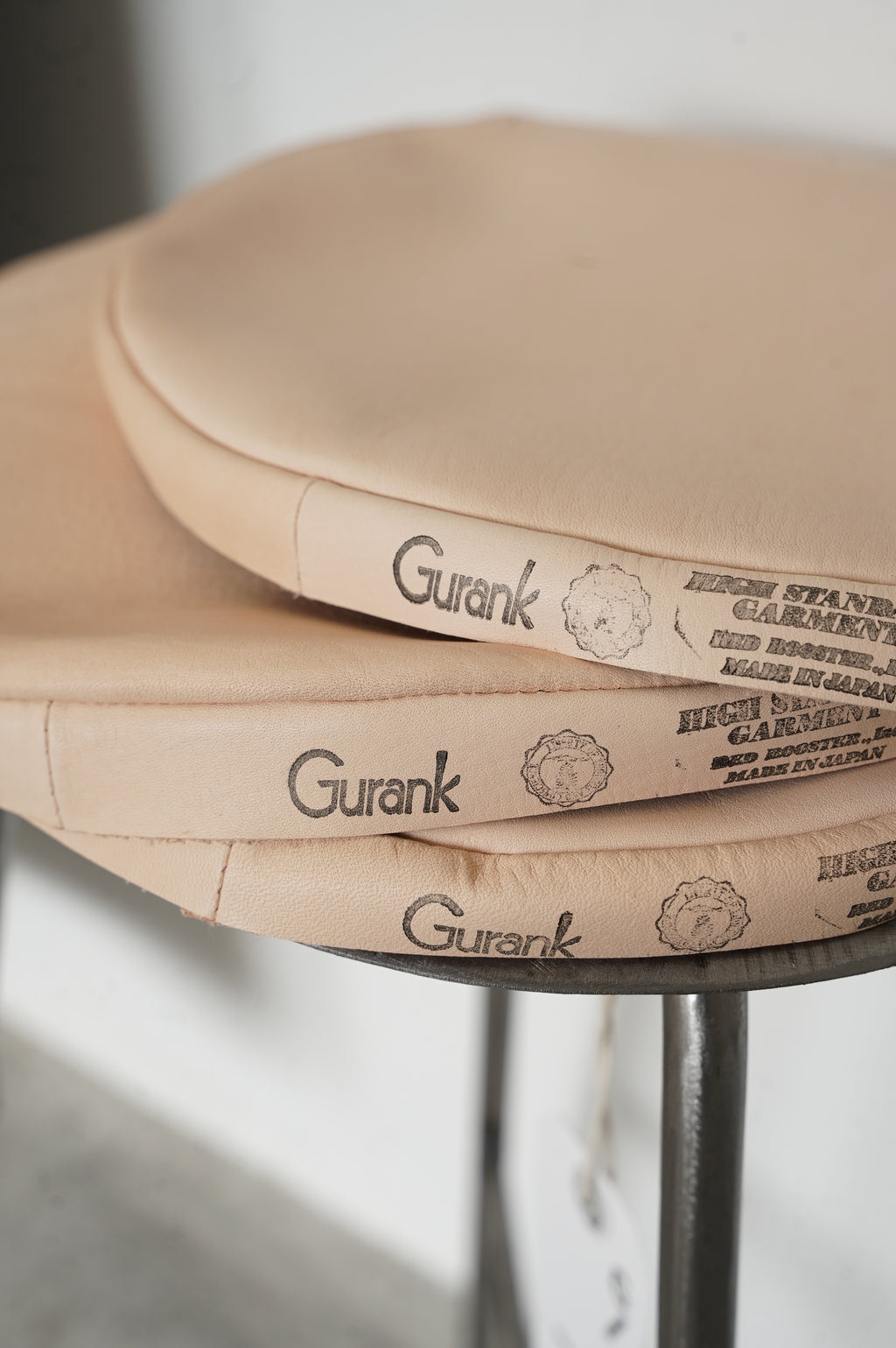Gurank "Iron Stool with Cow Leather Stool Cover"