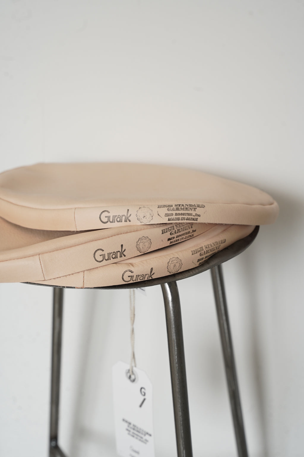Gurank "Iron Stool with Cow Leather Stool Cover"