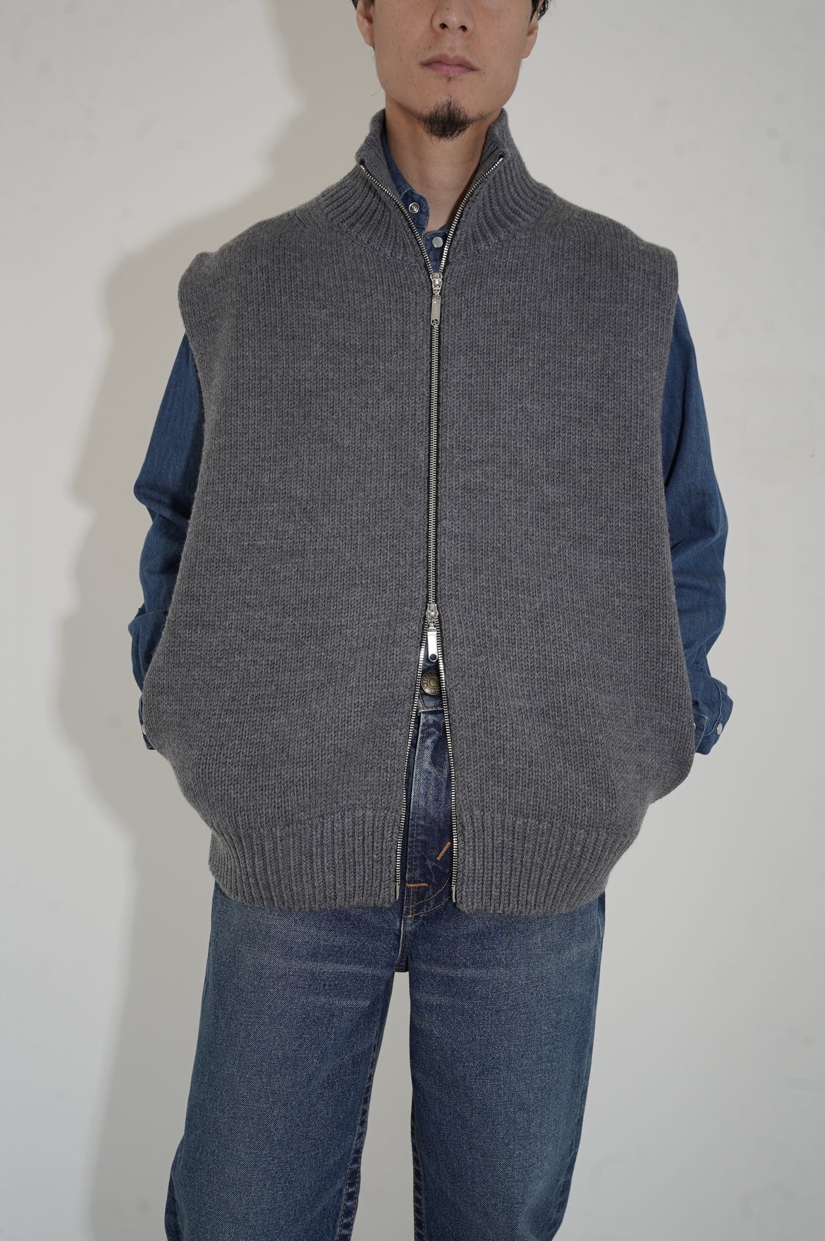 Olde H and Daughter "WOOL DRIVERS VEST" [CHARCOAL]