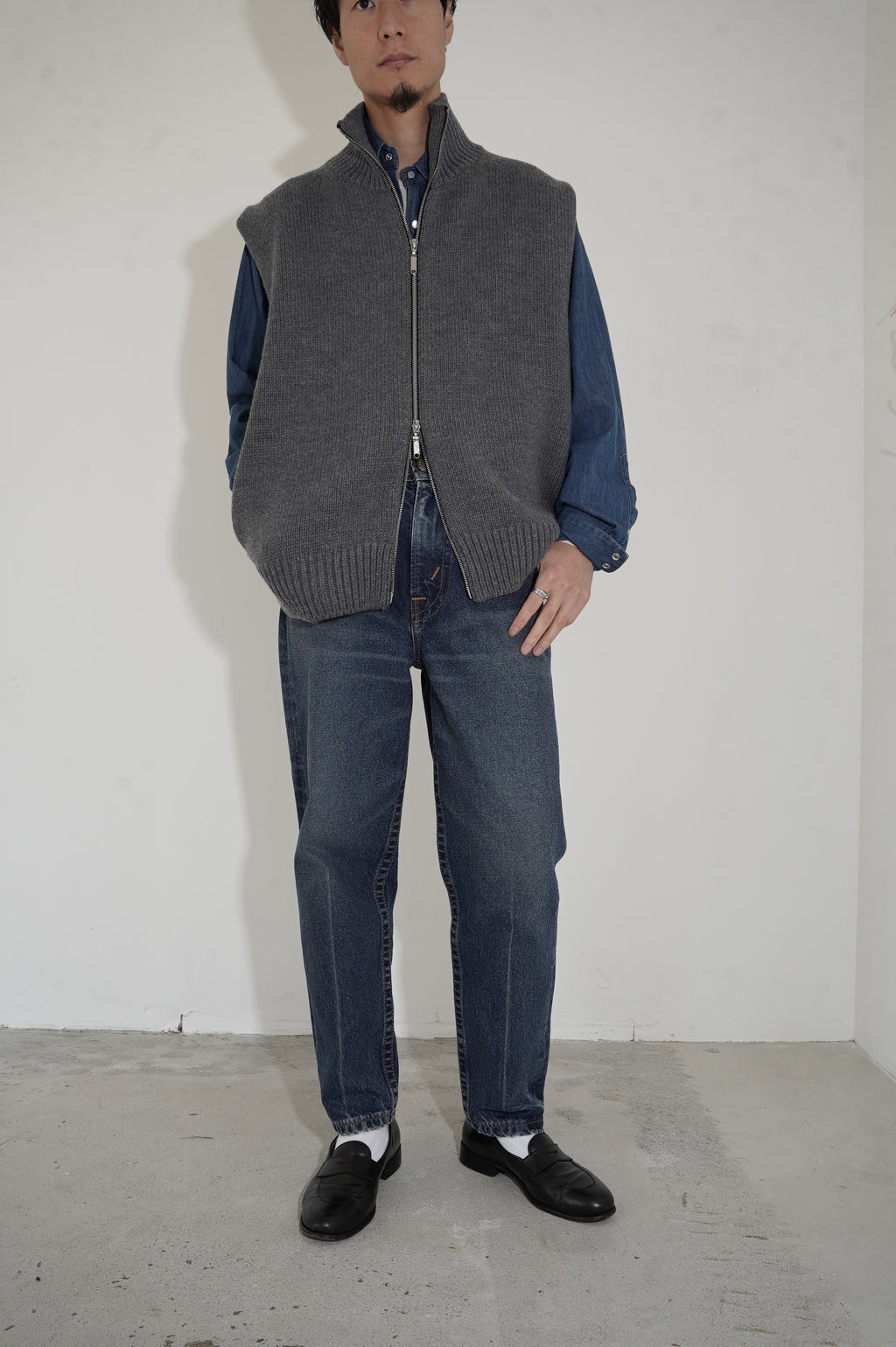 Olde H and Daughter "WOOL DRIVERS VEST" [CHARCOAL]