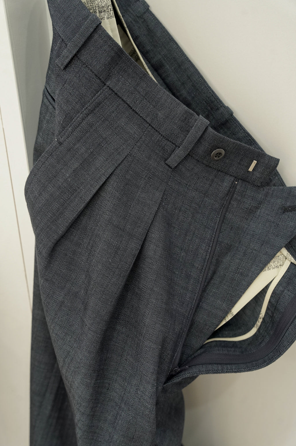 m's braque "CROPPED TUCKED BAGGY PANTS" [NAVY]