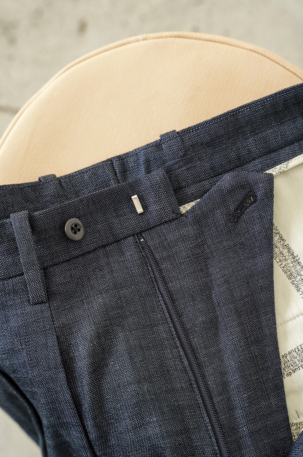 m's braque "CROPPED TUCKED BAGGY PANTS" [NAVY]