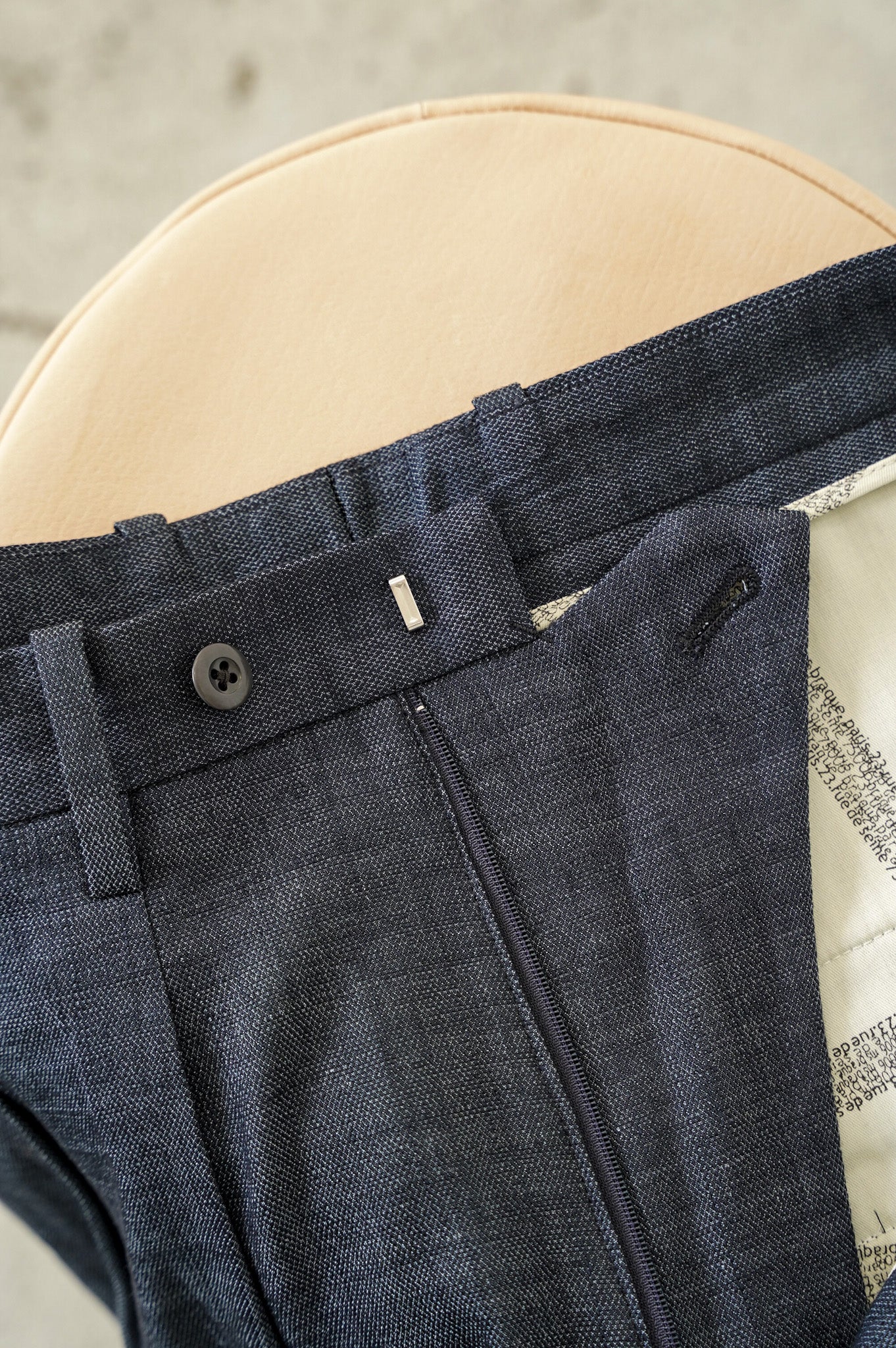 m's braque "CROPPED TUCKED BAGGY PANTS" [NAVY]