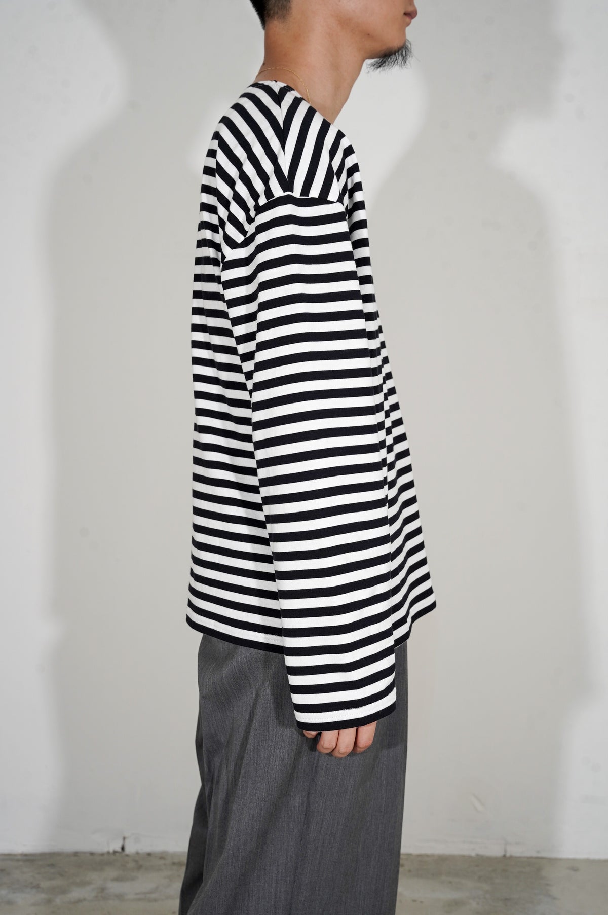 REVERBERATE "BORDER LONG T SHIRT" [BLACK]