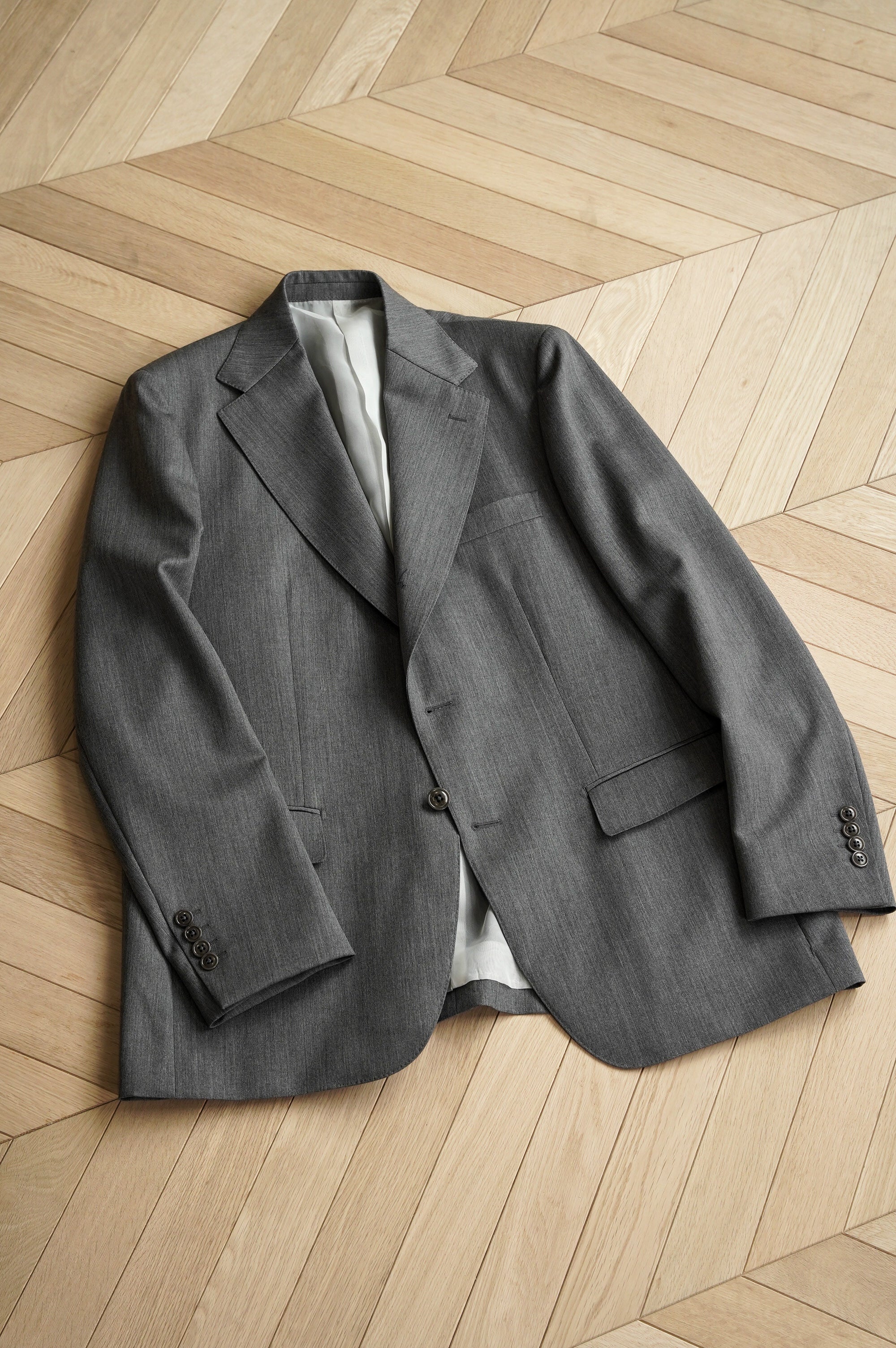 REVERBERATE "SUIT JACKET SINGLE"